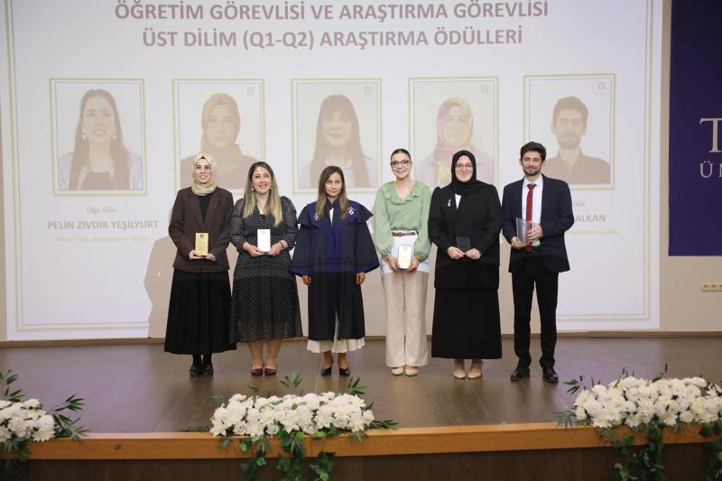 Bölümümüz Araştırma Görevlisine Akademik Taltif